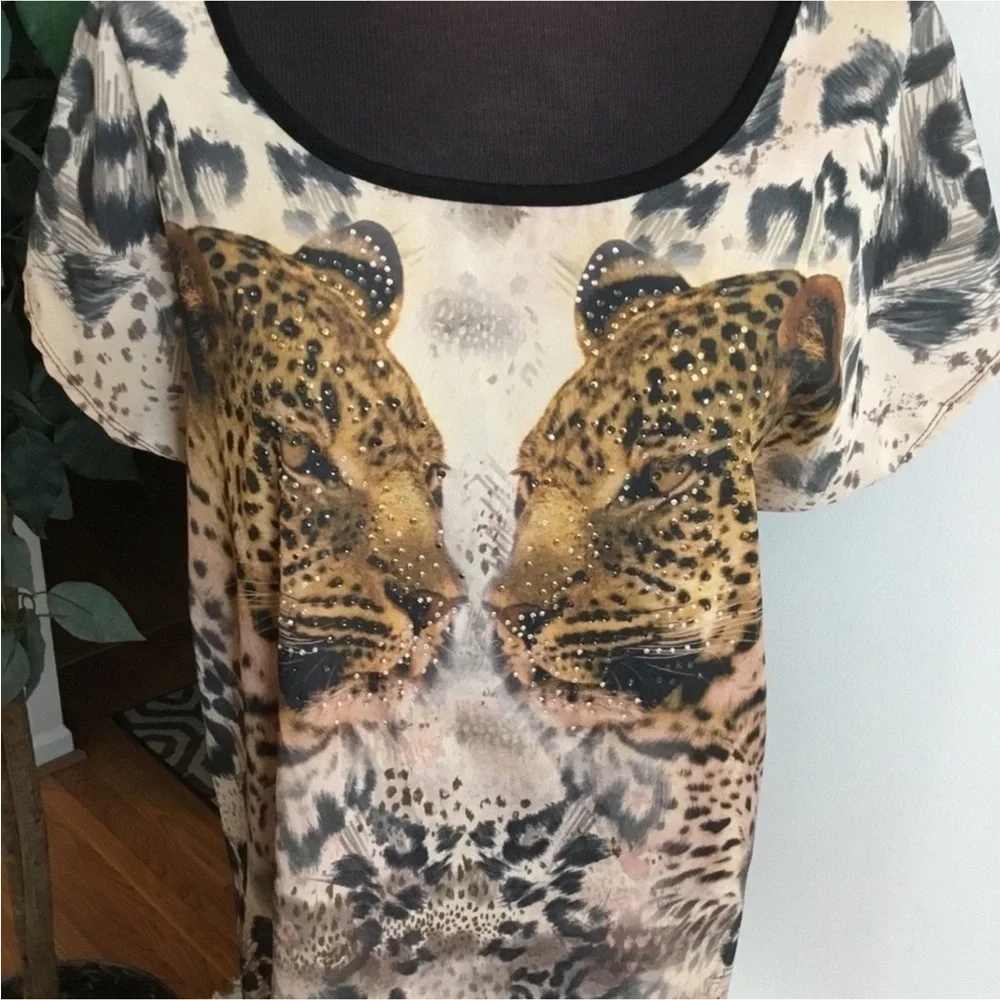 Deb hi Lo embellished hi Lo scoop neck blouse Woman’s 3X lightweight - Picture 15 of 15